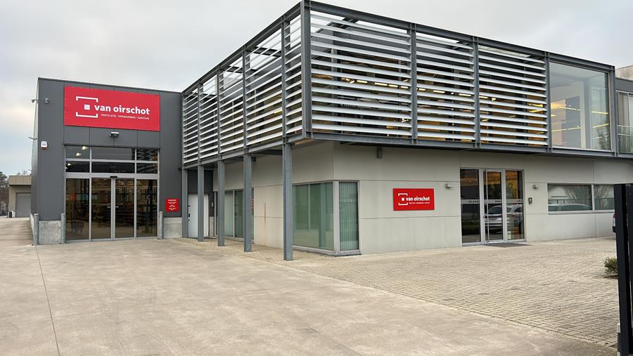 Van Oirschot opent nieuw filiaal in Kapellen