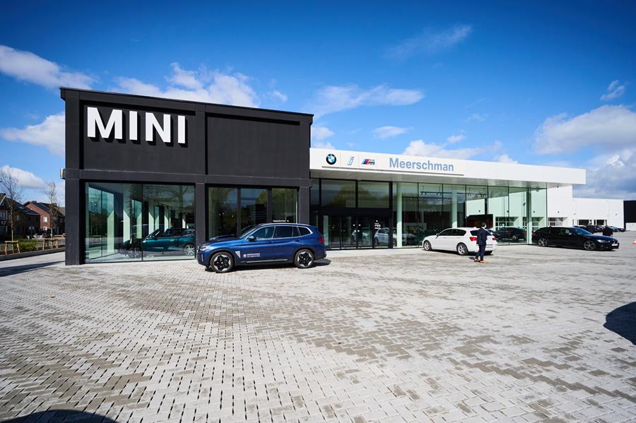 BMW/Mini Meerschman in Aalst gaat tot in detail voor kwaliteit met sanitair van Schell