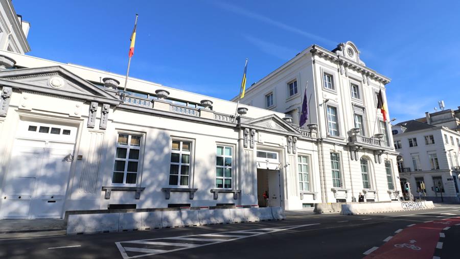 Renovatie van de voorgevel van de Wetstraat 14 en 16