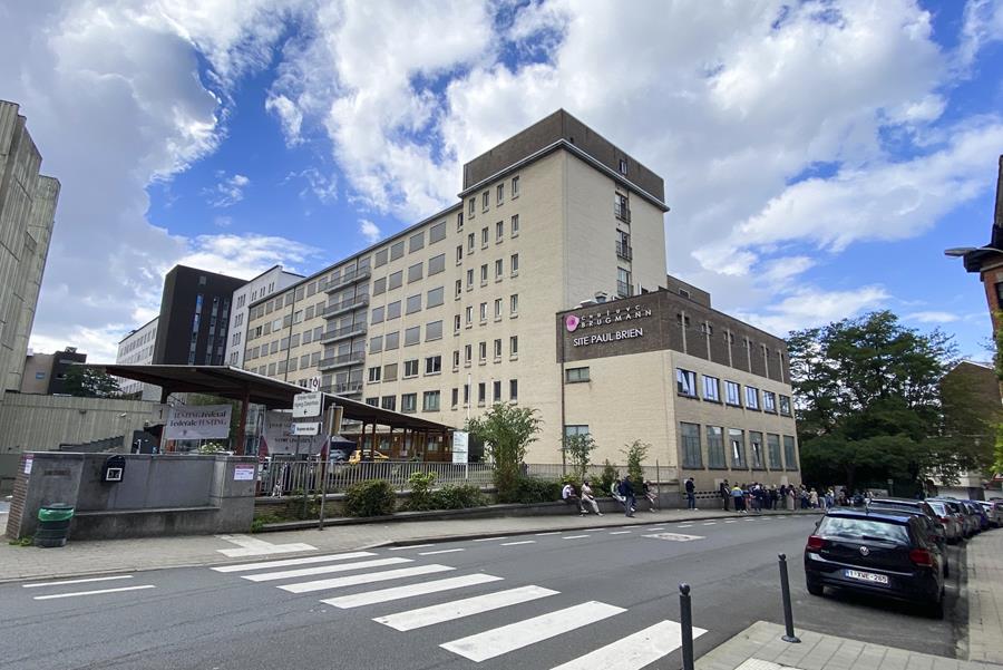 Le CHU Brugmann inaugure un hall d’entrée ouvert vers son quartier du site Brien