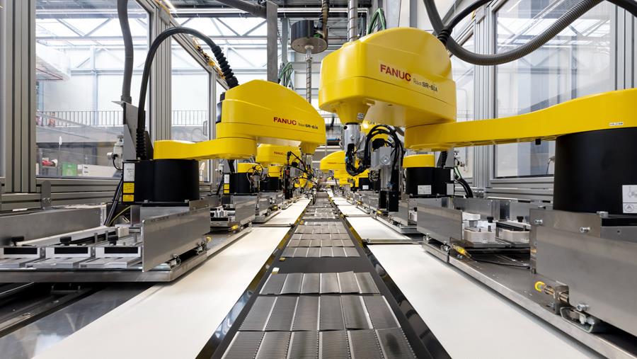 Nieuw productieconcept voor grootschalige maatwerktoepassing zonnefolie