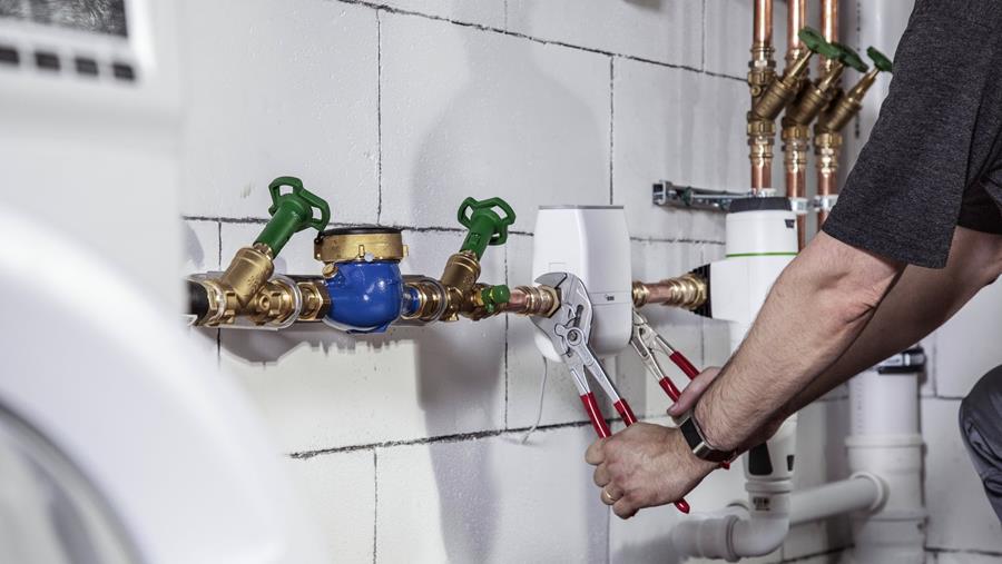 BESCHERMING TEGEN WATERSCHADE